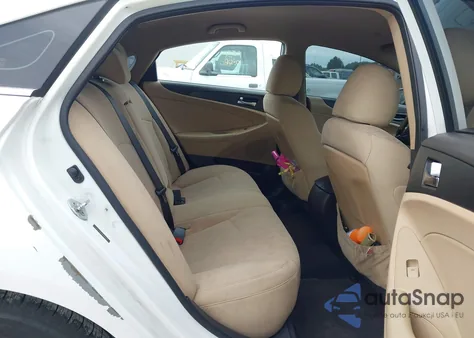 2013 Hyundai Sonata Gls z USA, uszkodzony, nr VIN 5NPEB4AC3DH562838